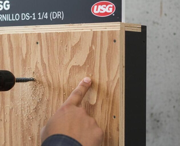 Tornillo D5-1 1/4 (DR)